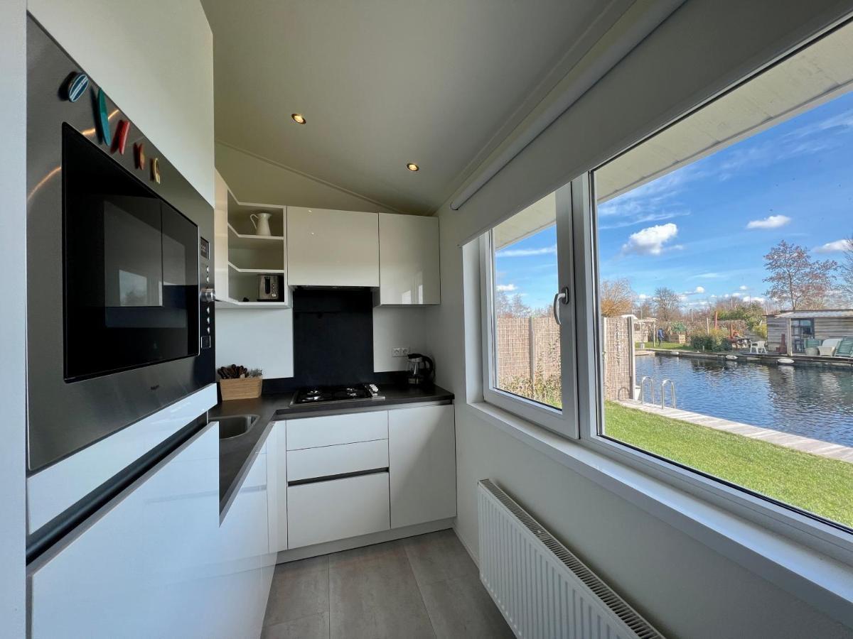 New - The Surf Shack - On A Lake Near Amsterdam! Vinkeveen Exterior photo