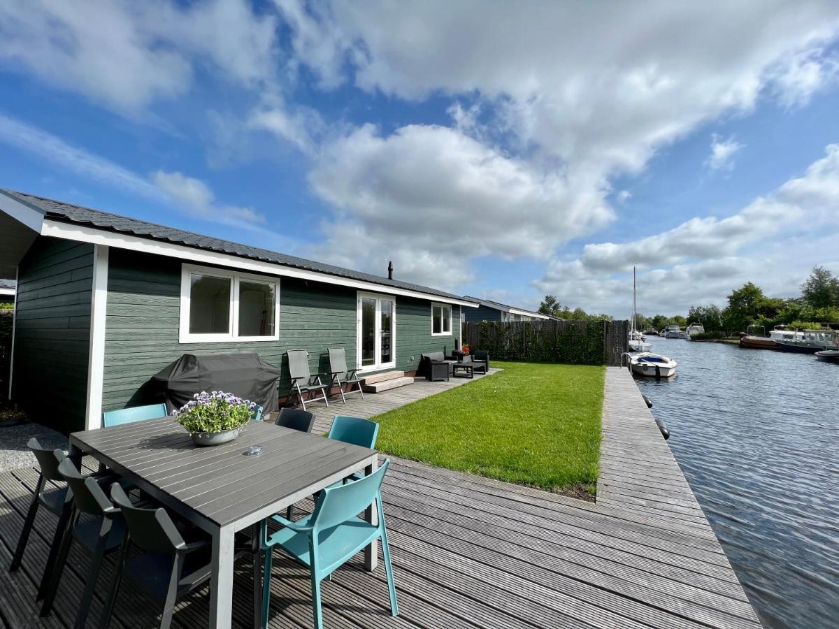 New - The Surf Shack - On A Lake Near Amsterdam! Vinkeveen Exterior photo